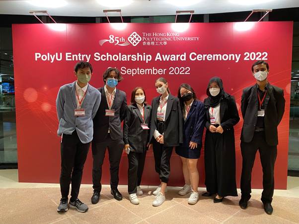PolyU students