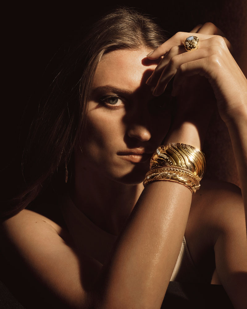 Jewelry brand John Hardy
